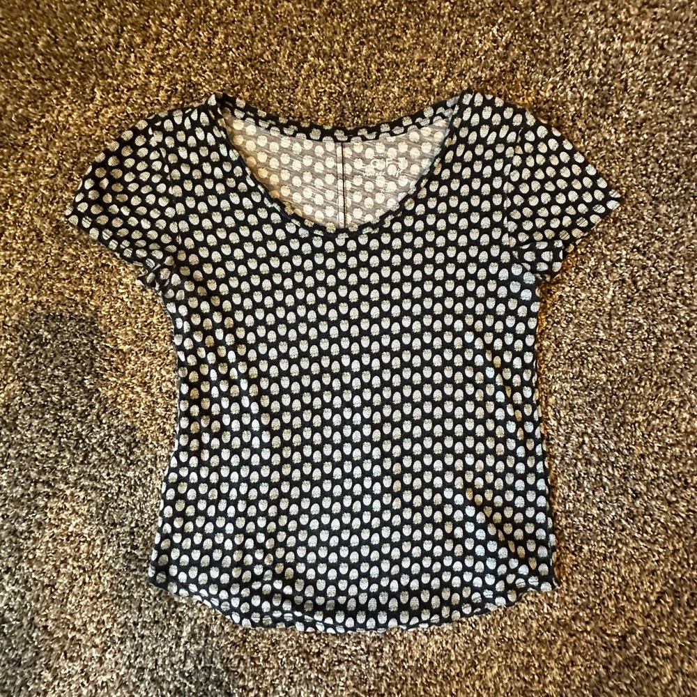 LOFT Black and White Patterned Short Sleeve Top